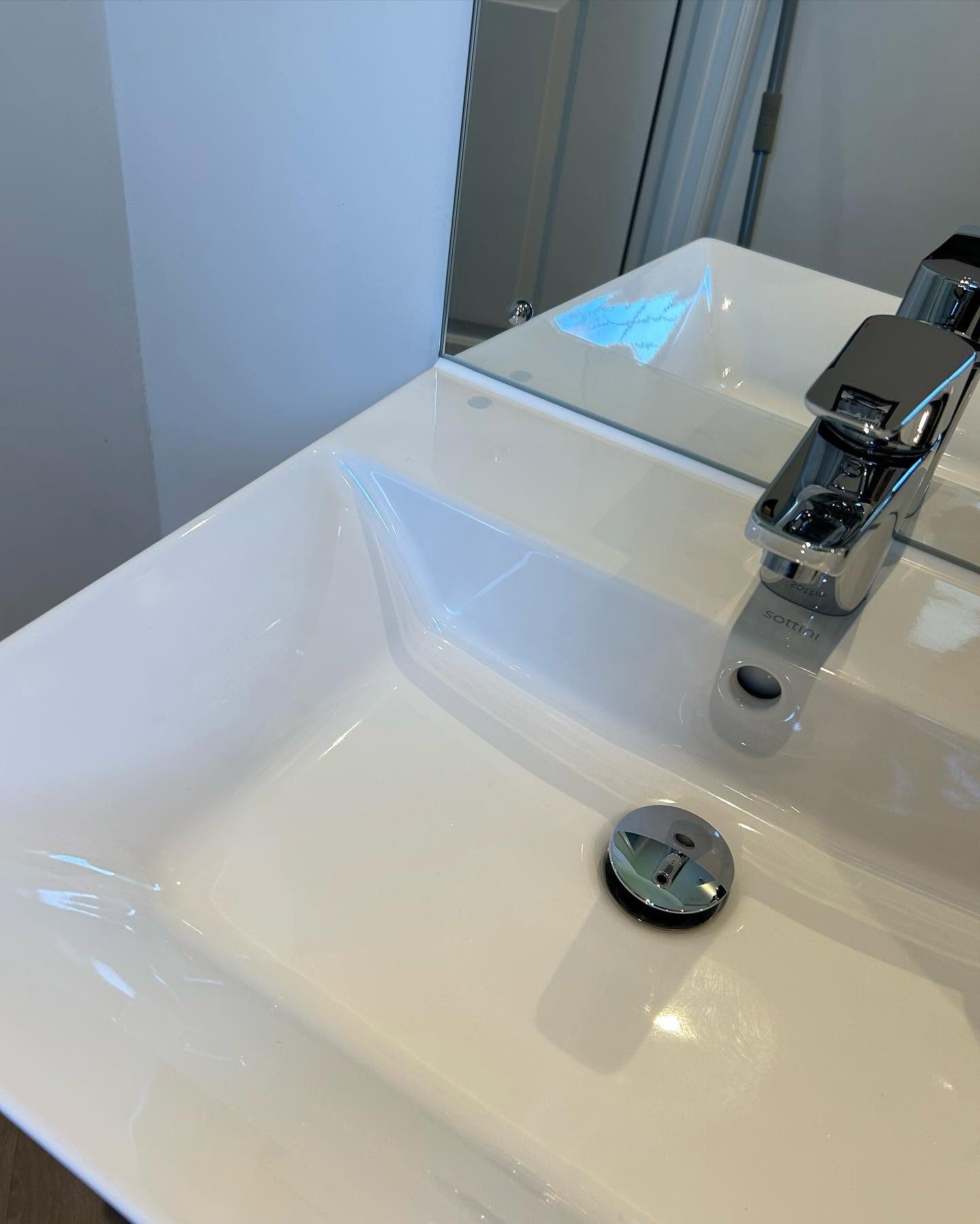 Bathroom sink close up