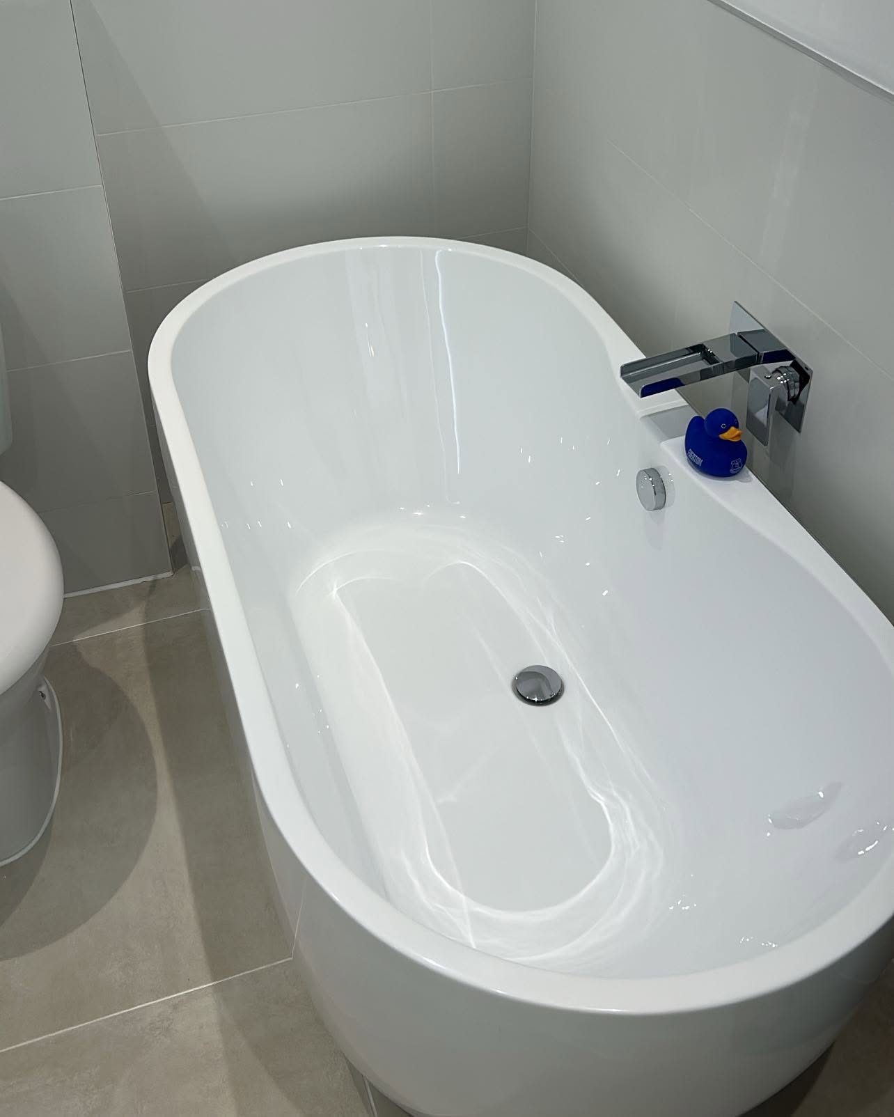 Sparkling clean freestanding bath
