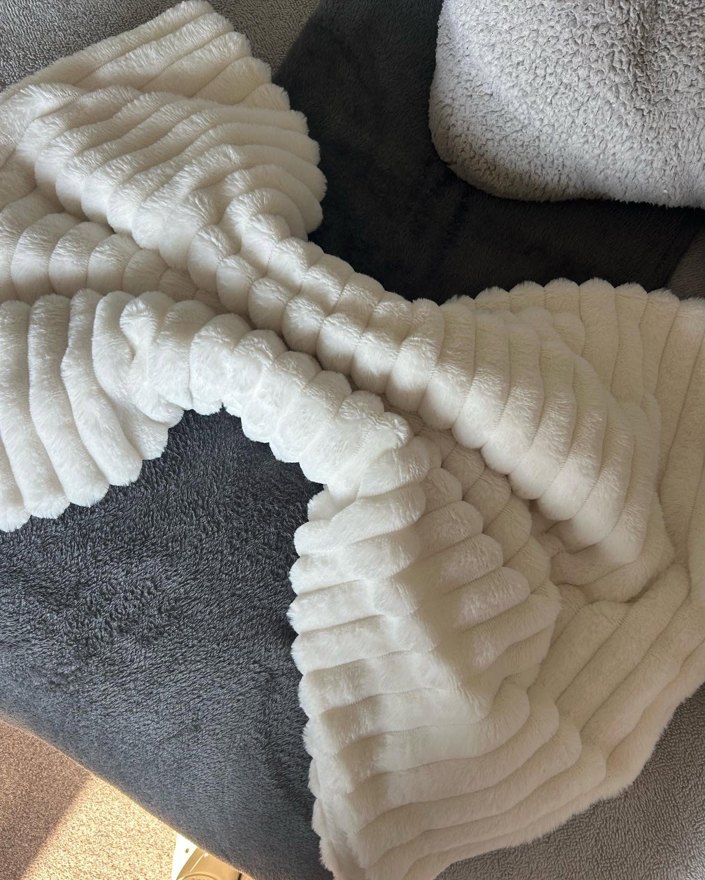 Fresh throw blanket detail
